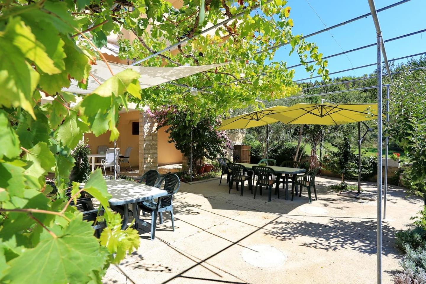 Little Heaven On Earth - Apartmani Martina Vlašići Buitenkant foto