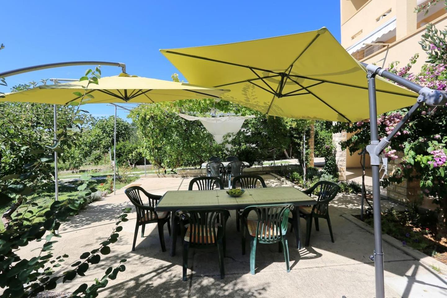 Little Heaven On Earth - Apartmani Martina Vlašići Buitenkant foto